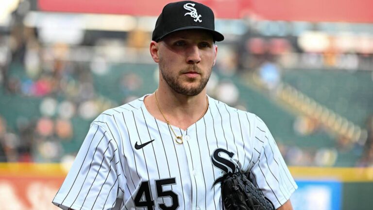 Garrett Crochet White Sox G.jpg