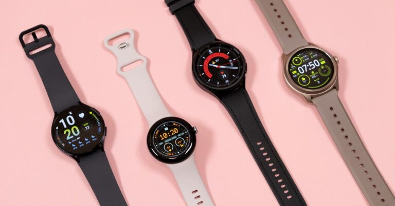 Smartwatches 2048px 2x1 1.jpg