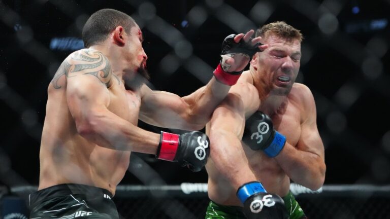 Dricus Du Plessis Vs. Robert Whittaker Ufc 290 21013170.jpg