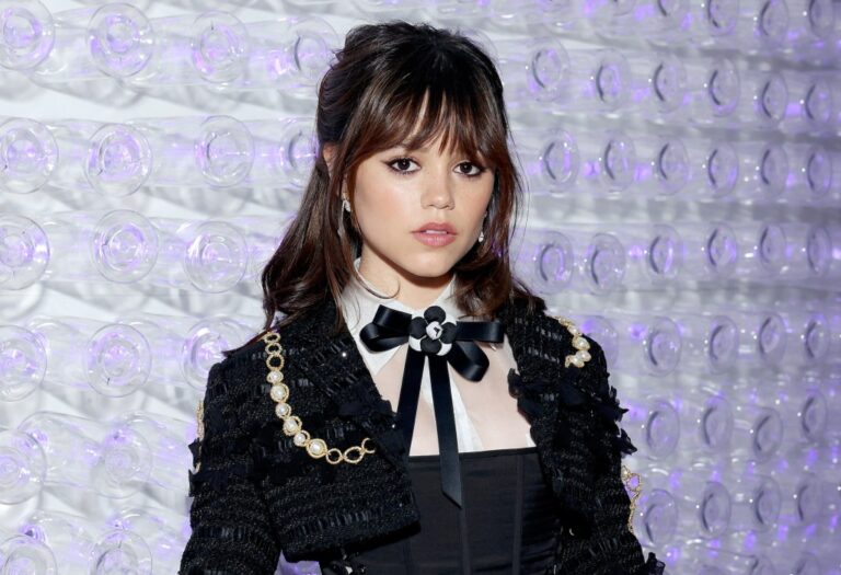 Jenna Ortega Johnny Depp.jpg