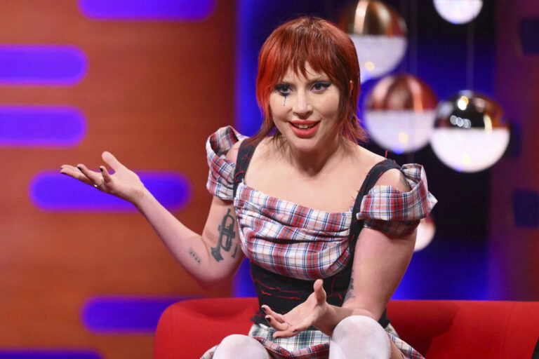 19670479 Web1 Britain Graham Norton Show Lady Gaga 1.jpg